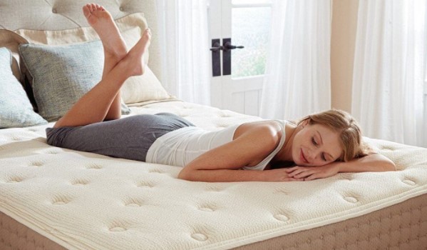 What Mattress Features Are Important For Stomach Sleepers